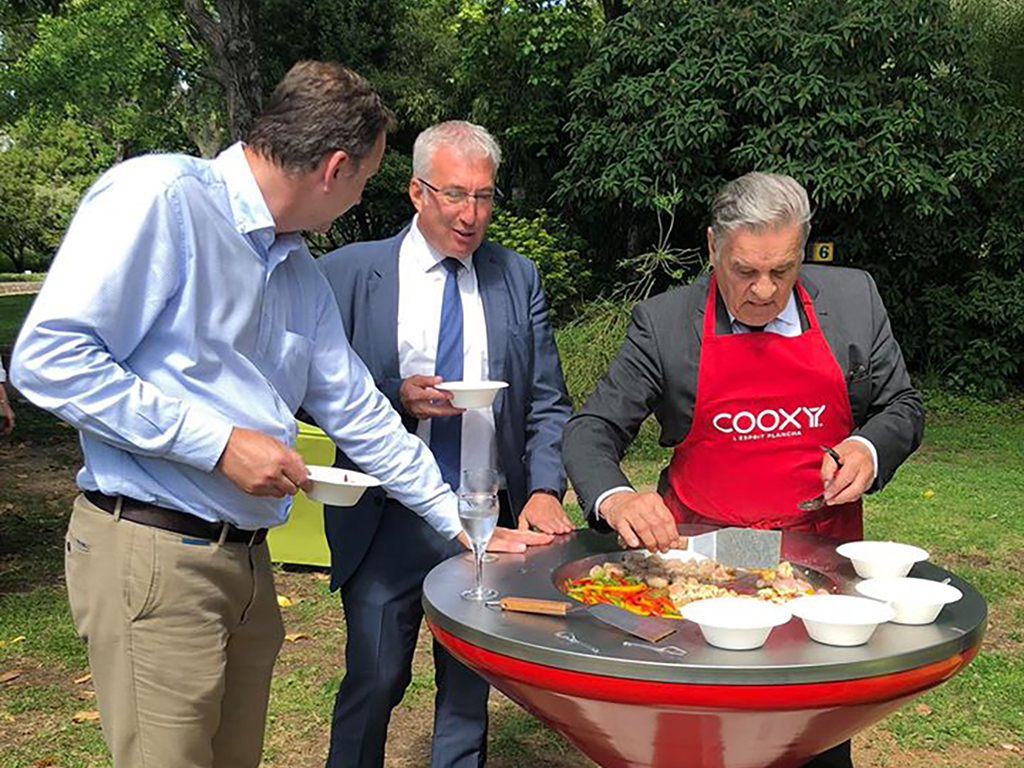 Le premier barbecue connecté Cooxy installé à Alès